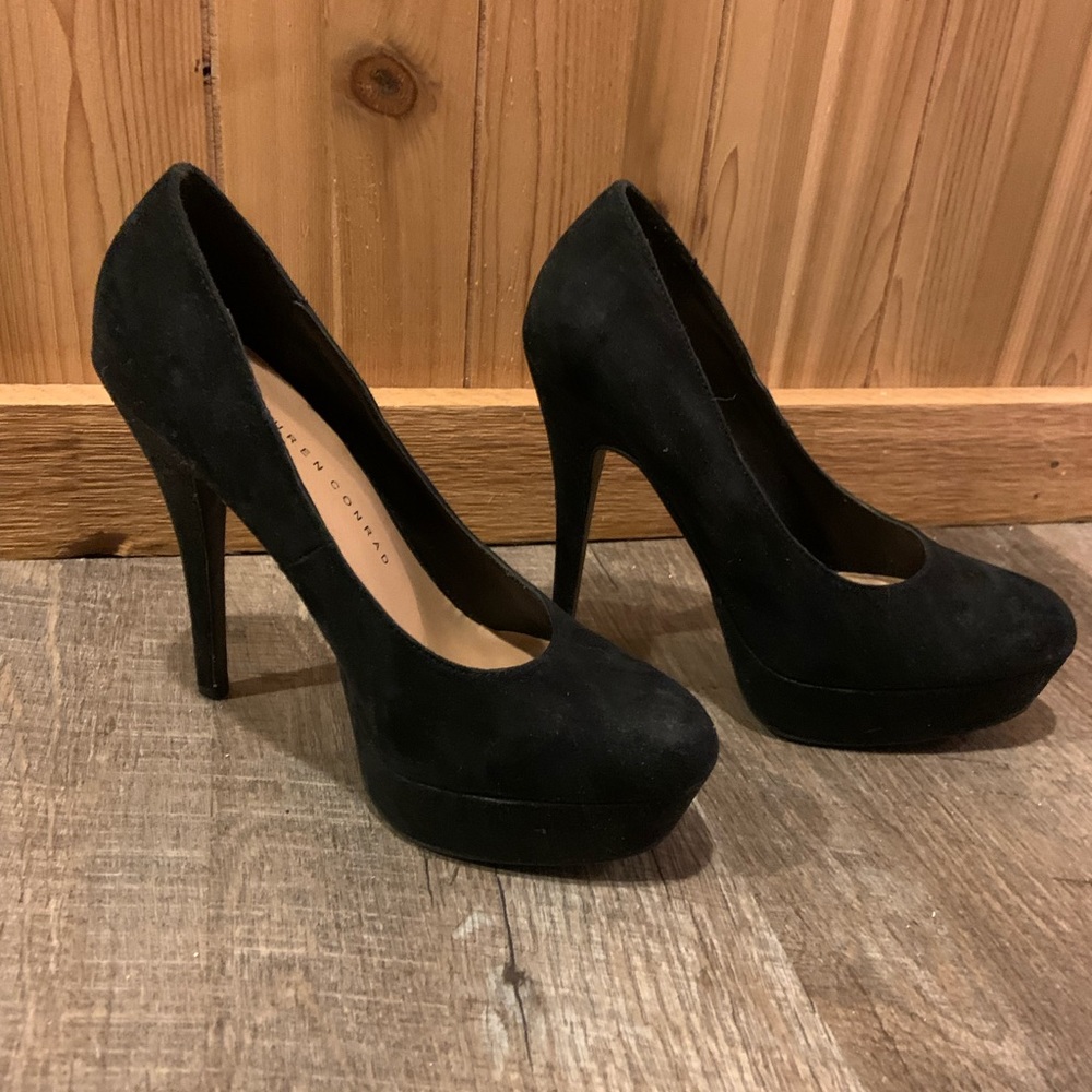 Lauren Conrad heels. Black size 6
